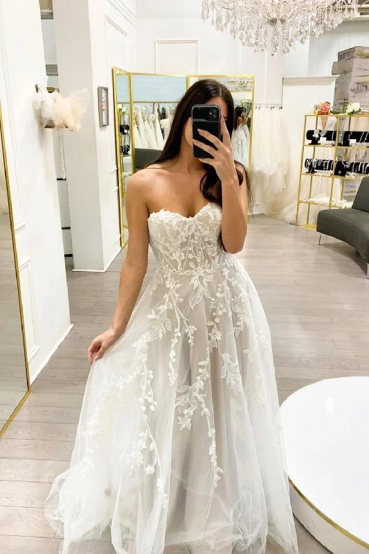 Steals and Deals Elegant A Line Sweetheart White Bridal Dress with Appliques