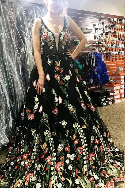 Limited Quantity Beautiful Deep V-Neck Sleeveless Black Long Prom Dress with Flowers Unique Formal Dress N2063