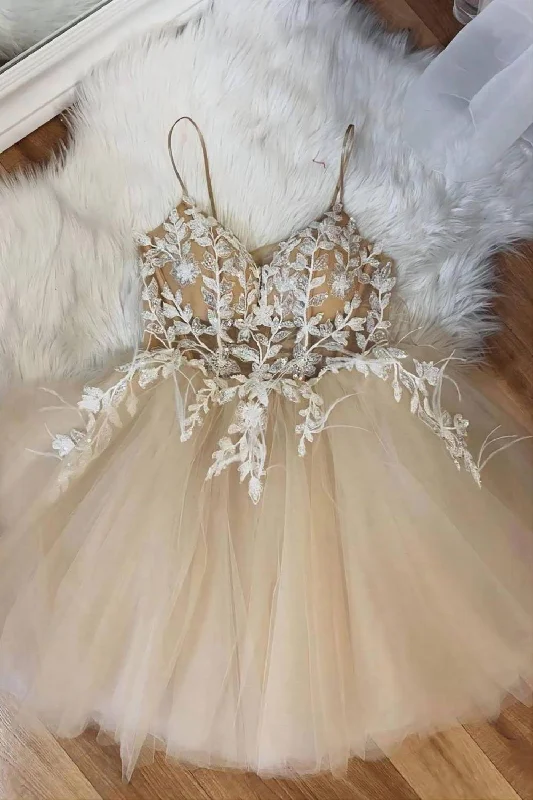 Can't Be Beat Romantic Champagne Short Homecoming Dress With Applique