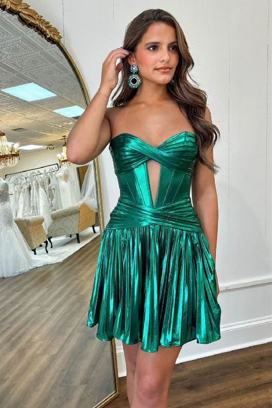 Hot Deal Stylish Green A-Line Sweetheart Short Metallic Homecoming Dress