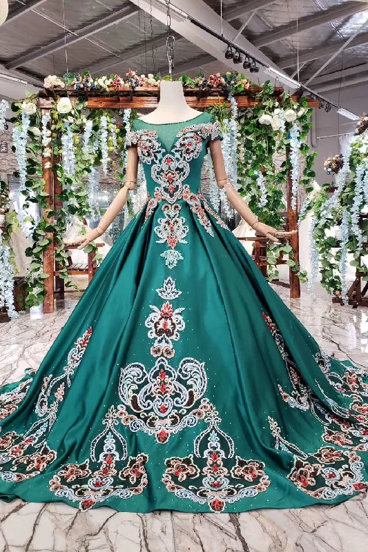 Price Rollback Green Ball Gown Appliqued Prom Dresses with Short Sleeves Long Quinceanera Dresses with Beading N1640