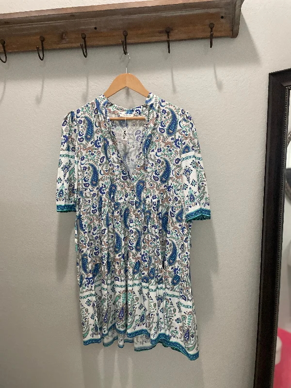 Price Cut SU Blue Paisley Tie Front Dress