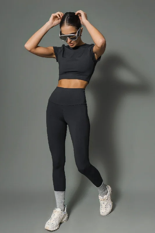 Deal Explosion Crop Tee Black (Plain)