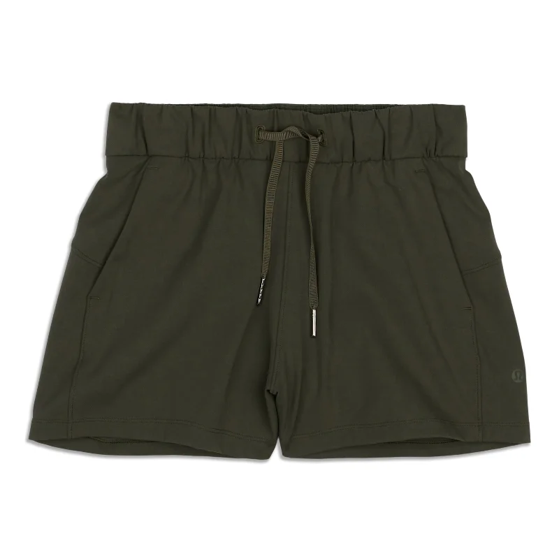 Closeout On The Fly Short - Resale