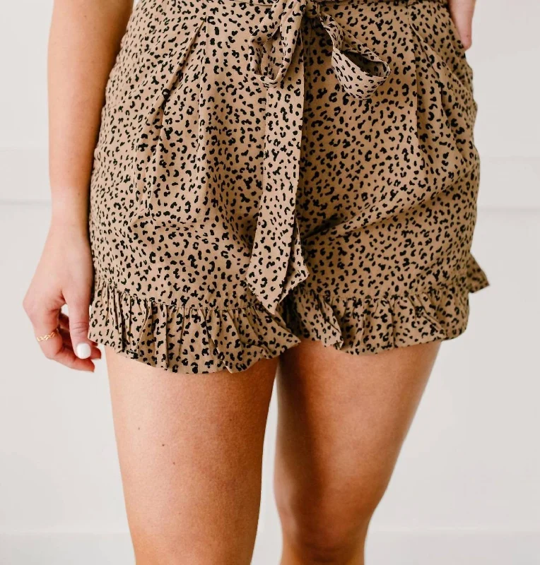 Instant Discount Short Leash Ruffled Shorts In Taupe