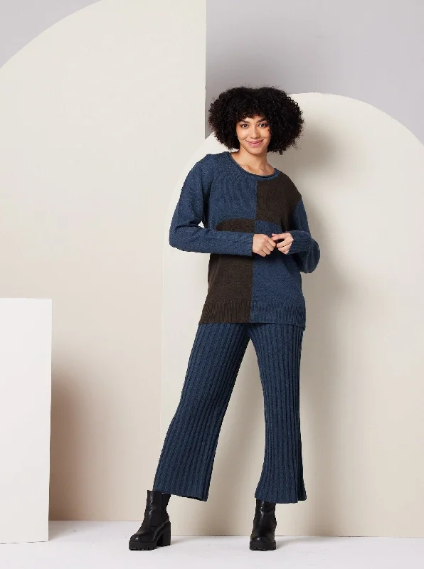 Super Deal Paloma Sweater - Dark Blue Colorblock