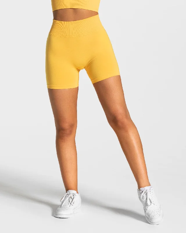 Time-Limited Offer Statement Scrunch Short "Gelb"