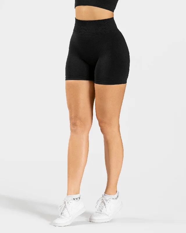 Midnight Sale Statement Scrunch Short "Schwarz"