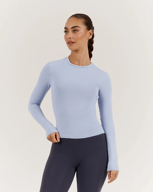 Weekend Special ATHLEISURE LONG SLEEVE TOP - POWDER BLUE