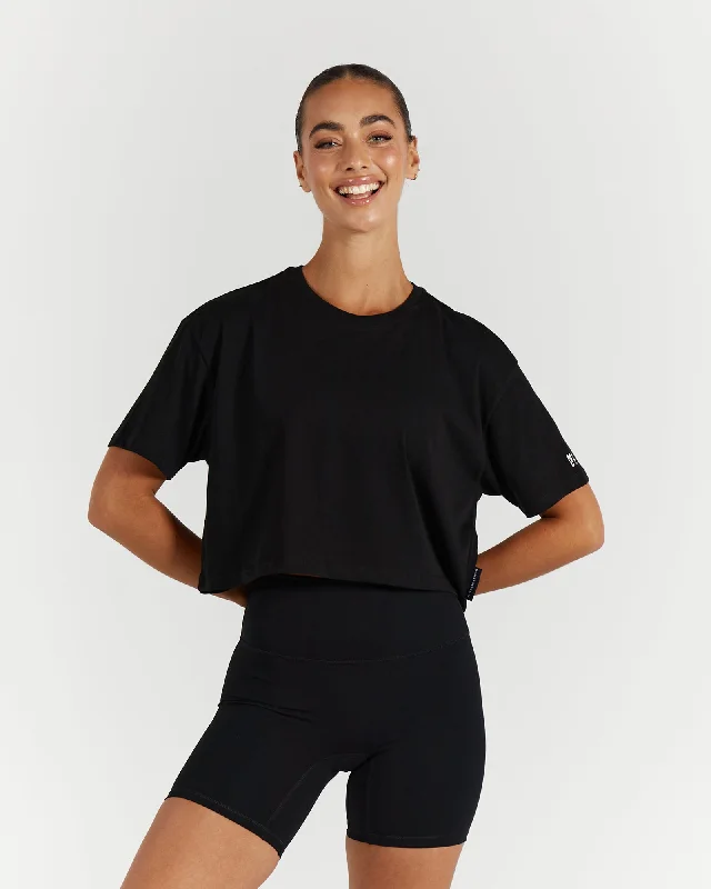 Deal of the Week BASE CROP TEE - BLACK