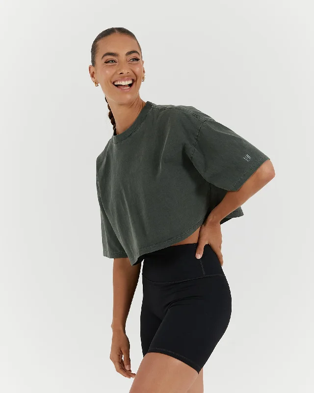 Don't Wait ESSENTIALS CROPPED TEE - FADED FERN