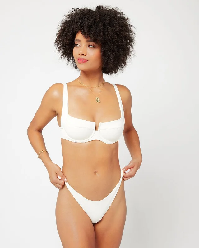 Deep Discounts L*Space Women's Camellia Underwire Bikini Top - Cream