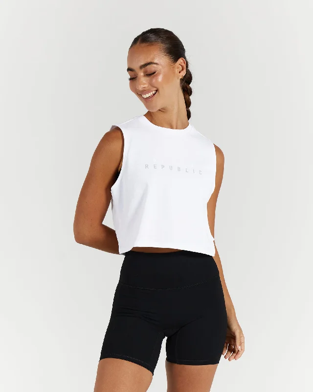 Inventory Reduction LOOSE CROP TANK - WHITE