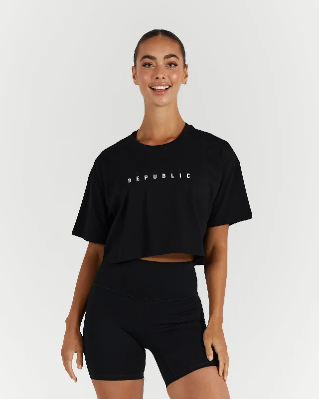 Daily Specials LOOSE CROP TEE - BLACK
